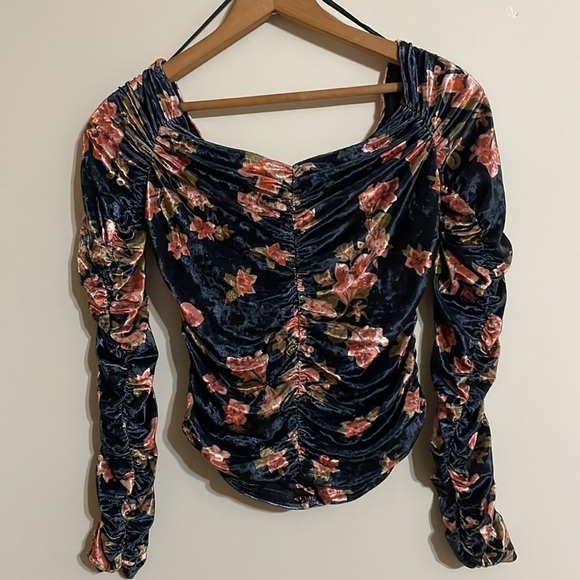 Free People Reina Top Floral Velvet Ruched Off Shoulder - Picture 9 of 9